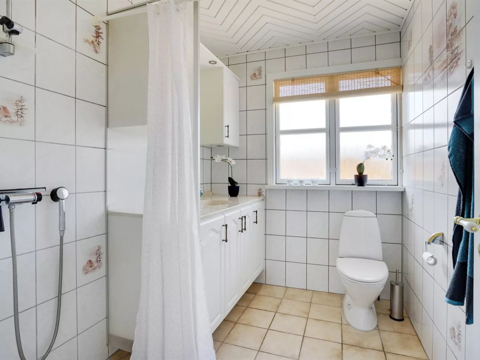 "Hwitserk" - 5m from the sea-Inside