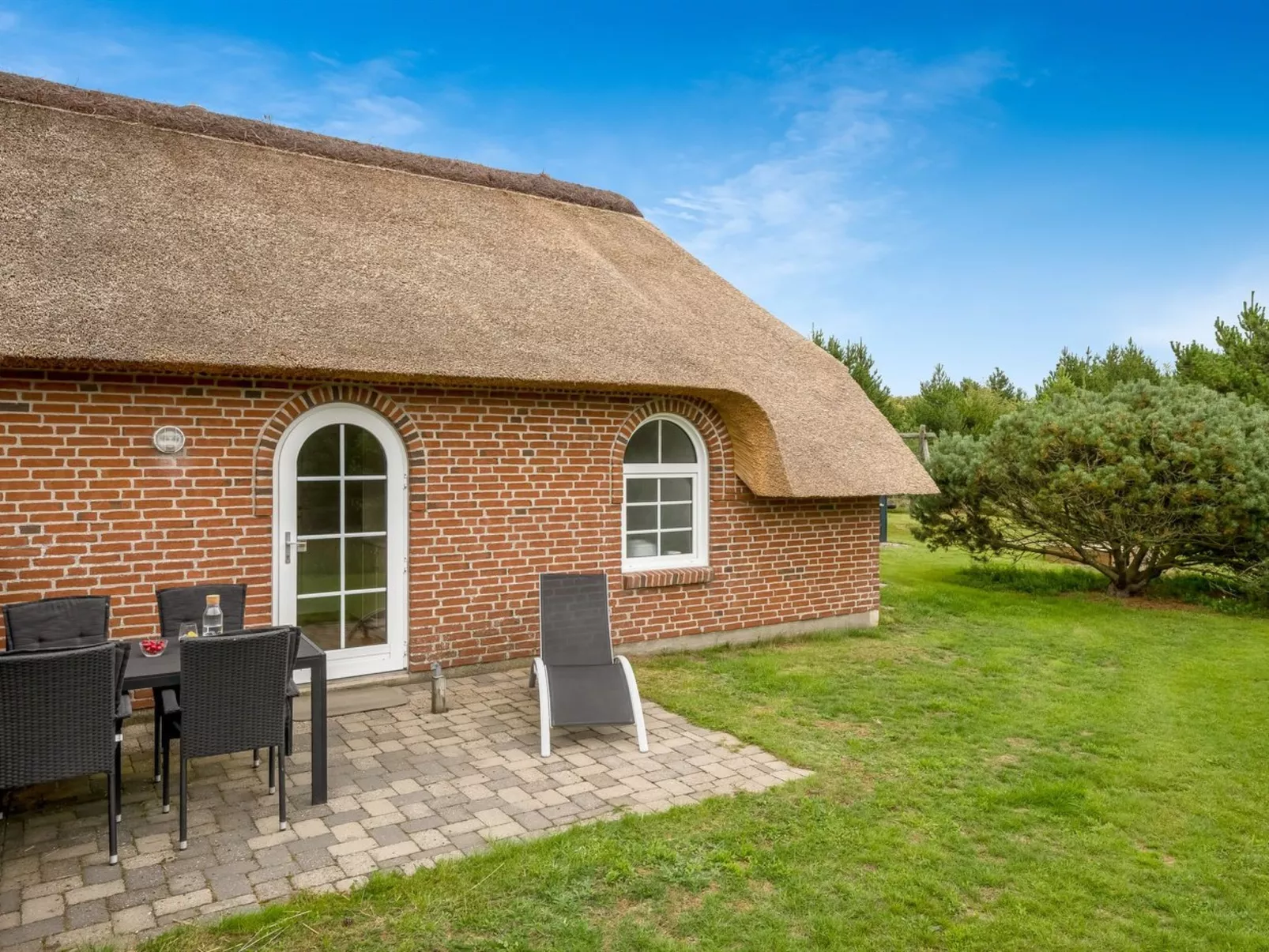 "Pasi" - 1.2km from the sea-Outside