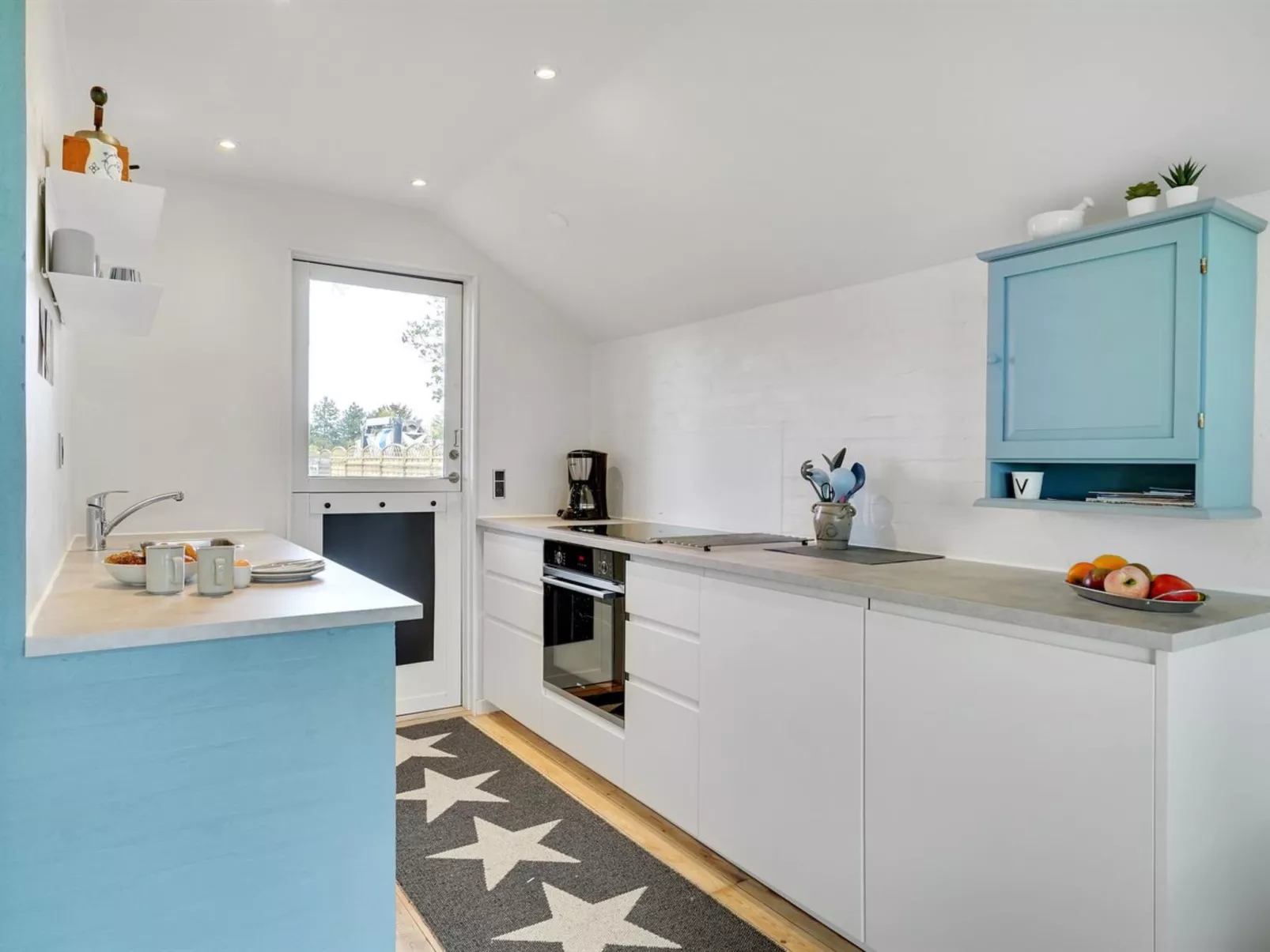 "Skalk" - 300m from the sea-Inside