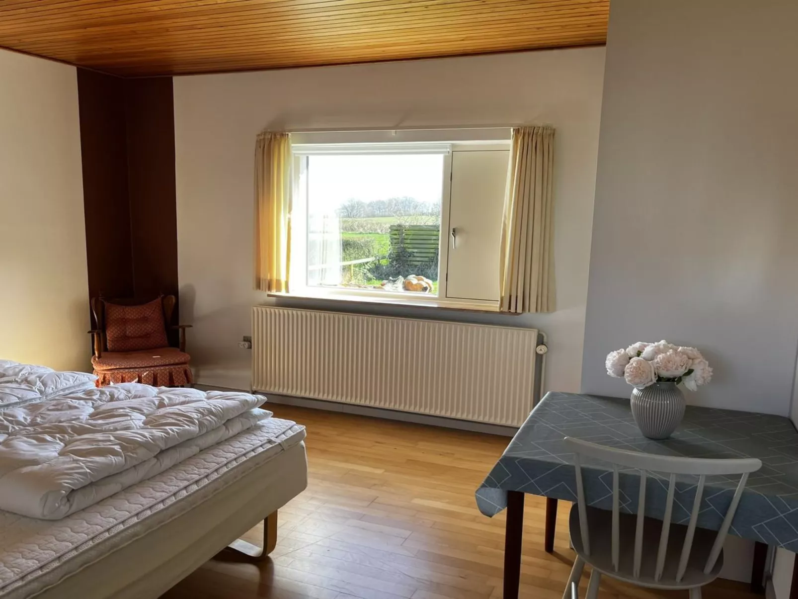 "Edithe" - 250m from the sea-Inside