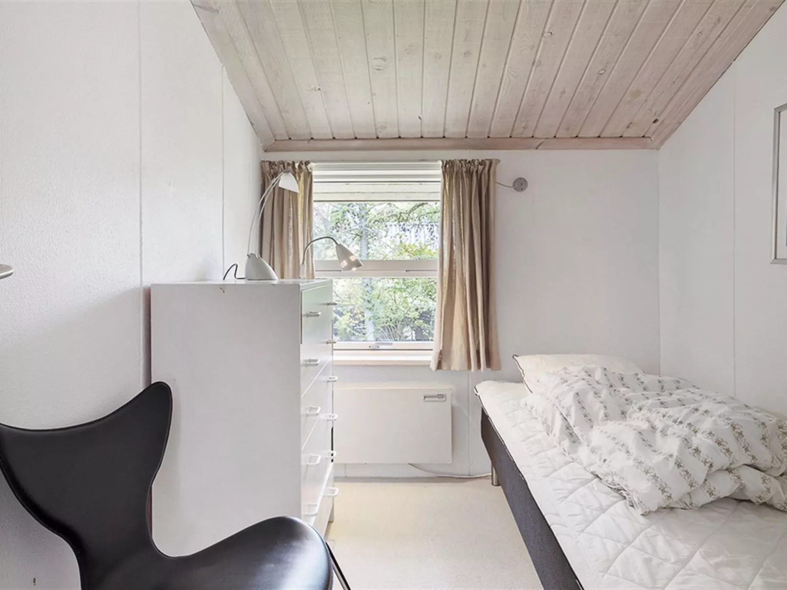 "Amabel" - 200m from the sea-Inside