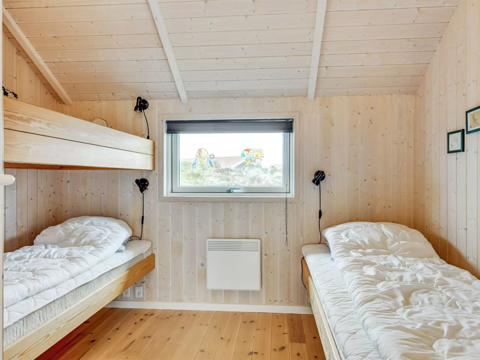 "Thyrger" - 550m from the sea-Inside