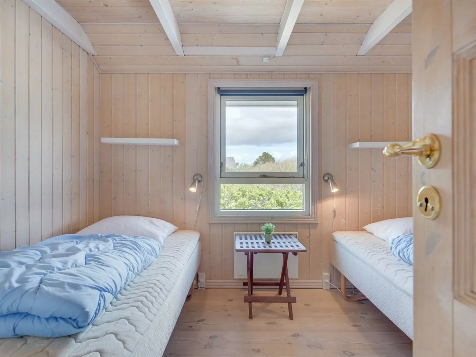 "Hermandine" - 700m from the sea-Inside