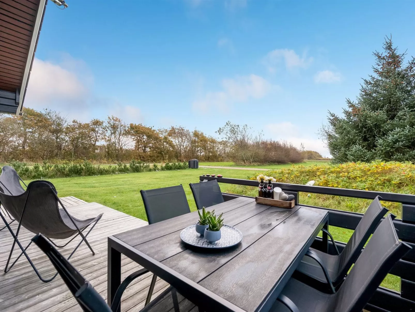 "Engeline" - 300m to the fjord-Draußen