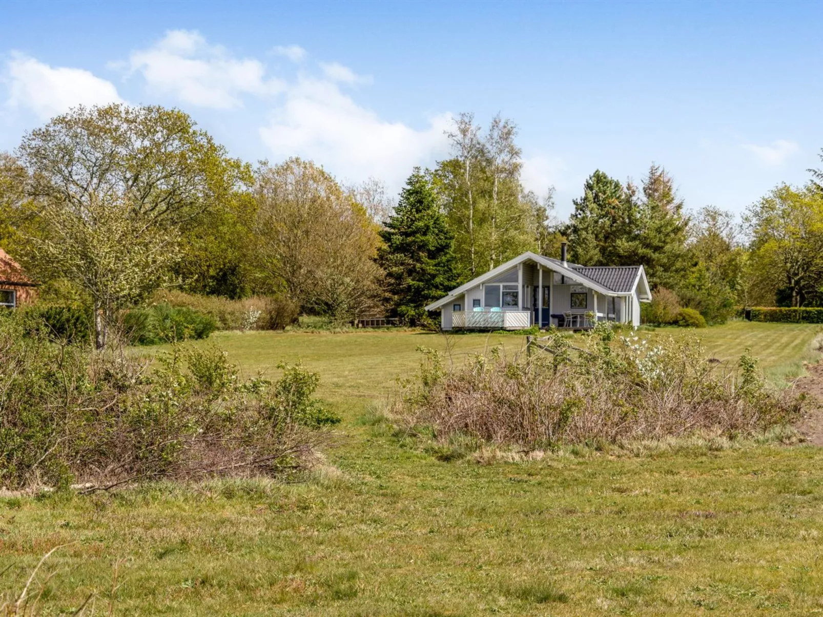 "Arleta" - 250m to the fjord-Outside