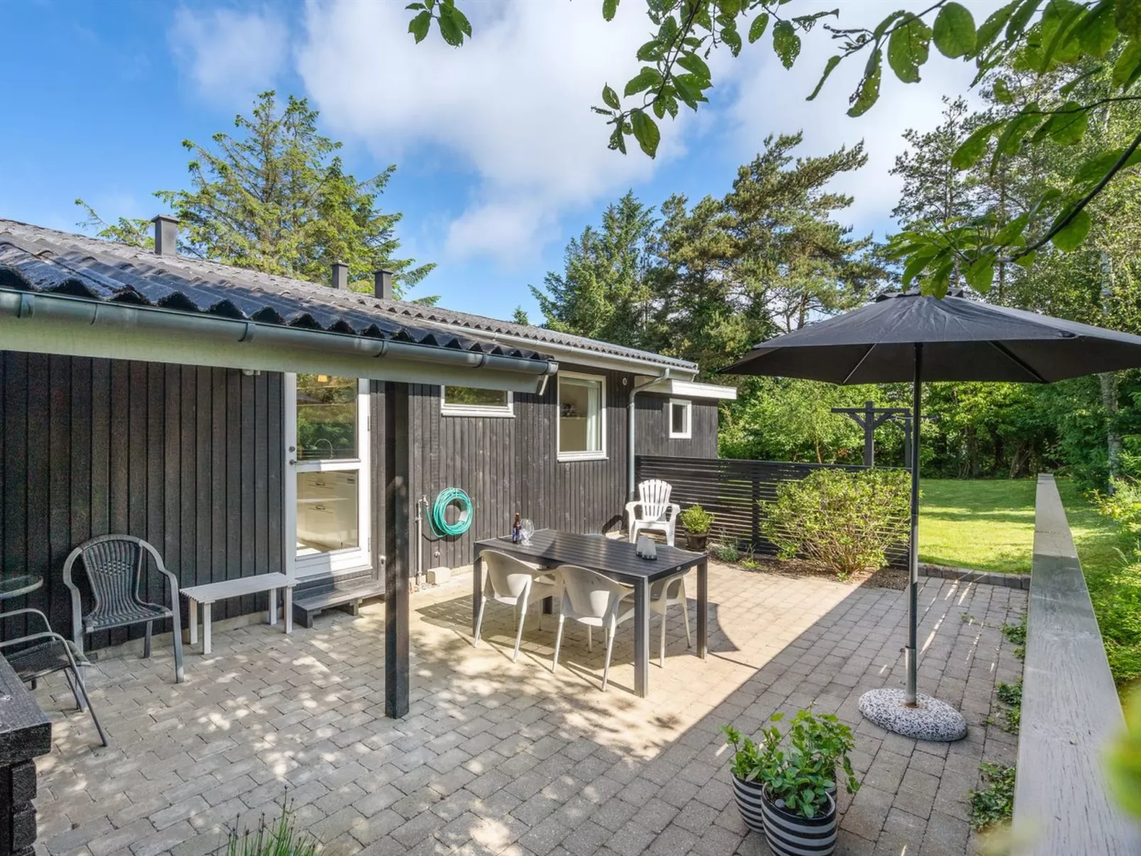 "Angantir" - 700m to the fjord-Dehors