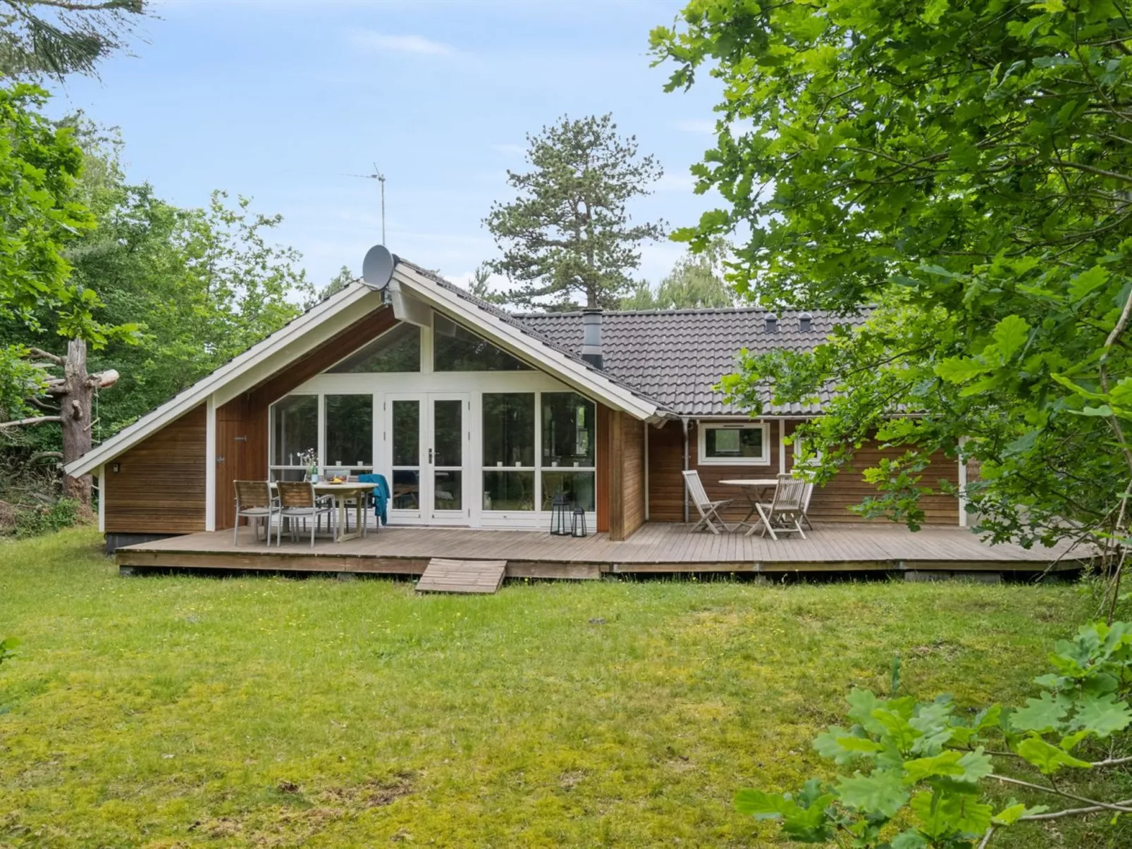 "Merina" - 700m from the sea-Outside