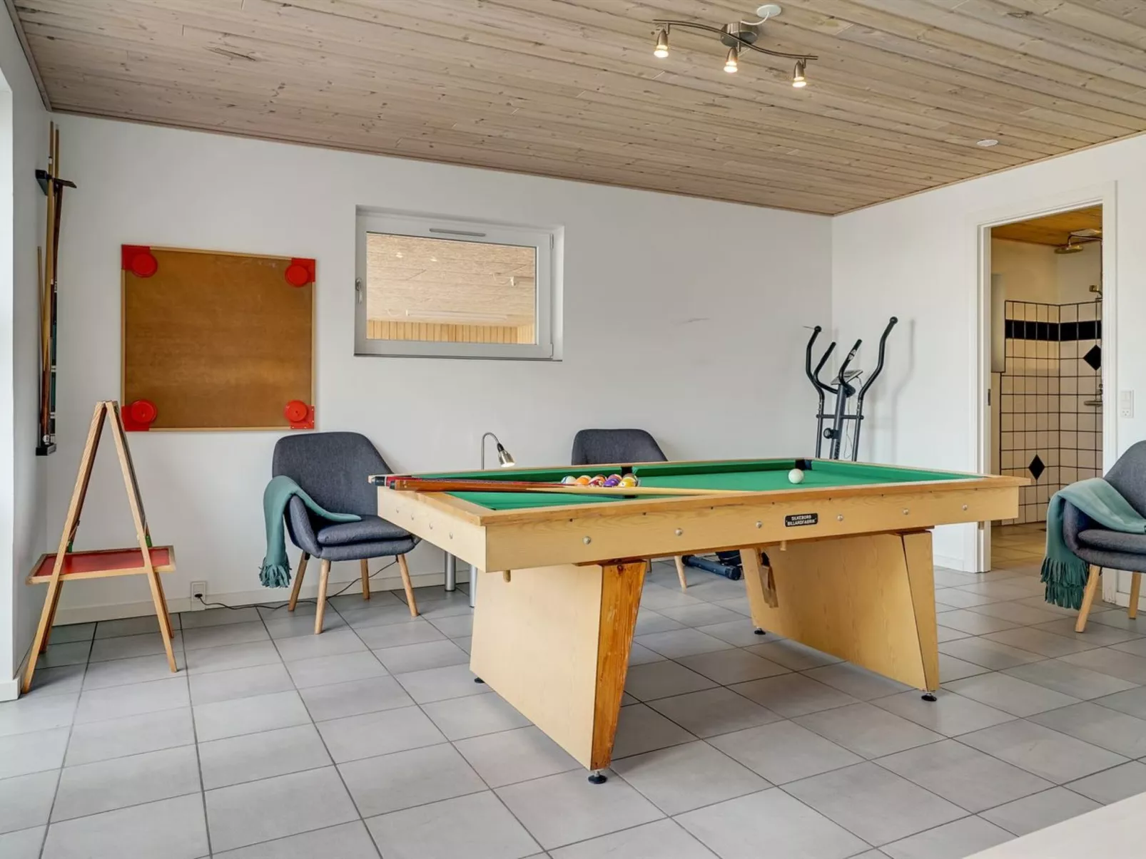 "Swipdagh" - 600m from the sea-Inside