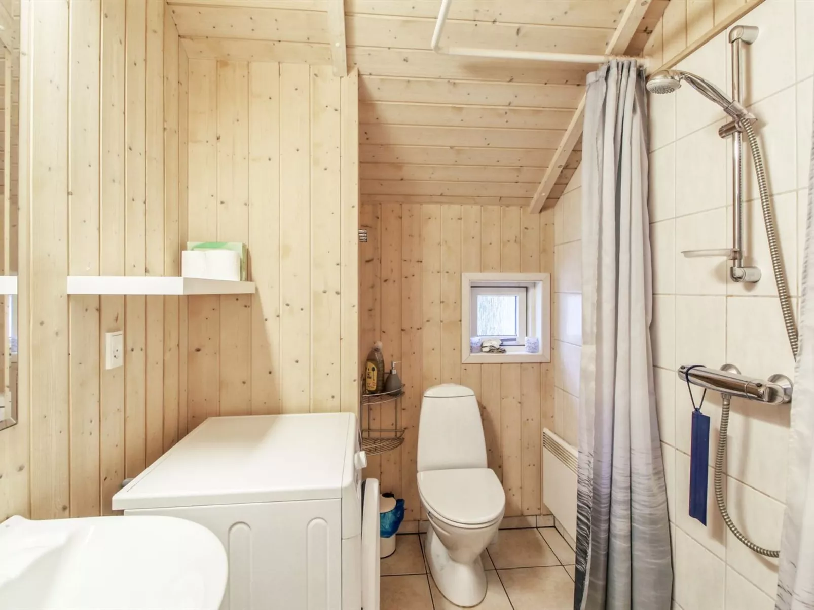 "Ellica" - 50km from the sea-Dedans