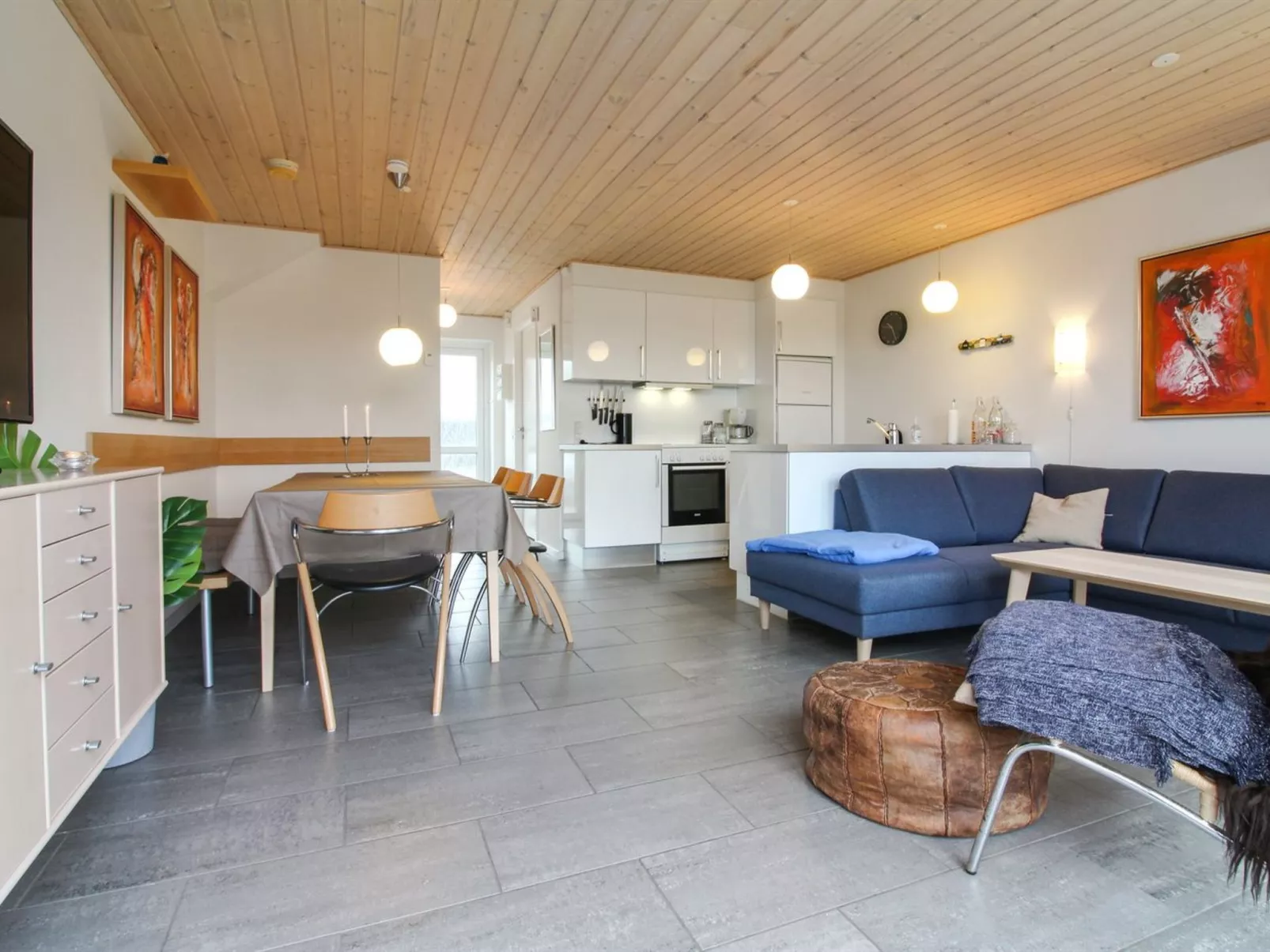 "Hariett" - 900m from the sea-Dedans