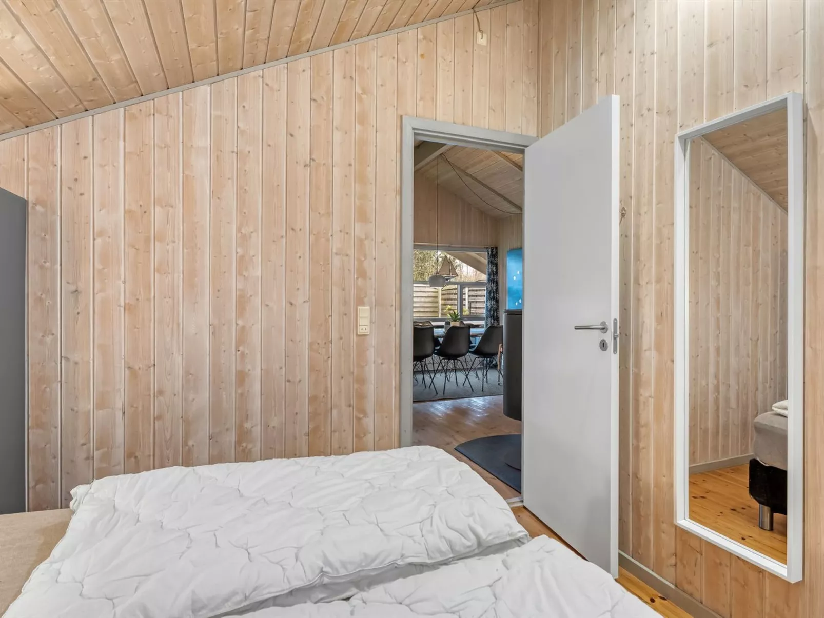 "Hithin" - 800m from the sea-Inside