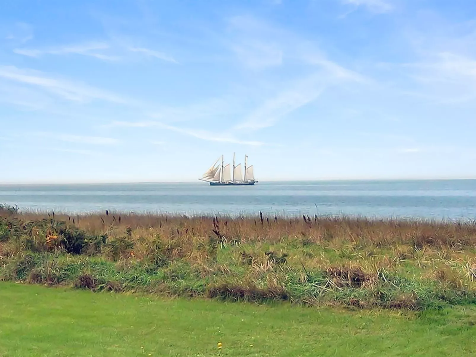 "Stacie" - 10m from the sea-Draußen