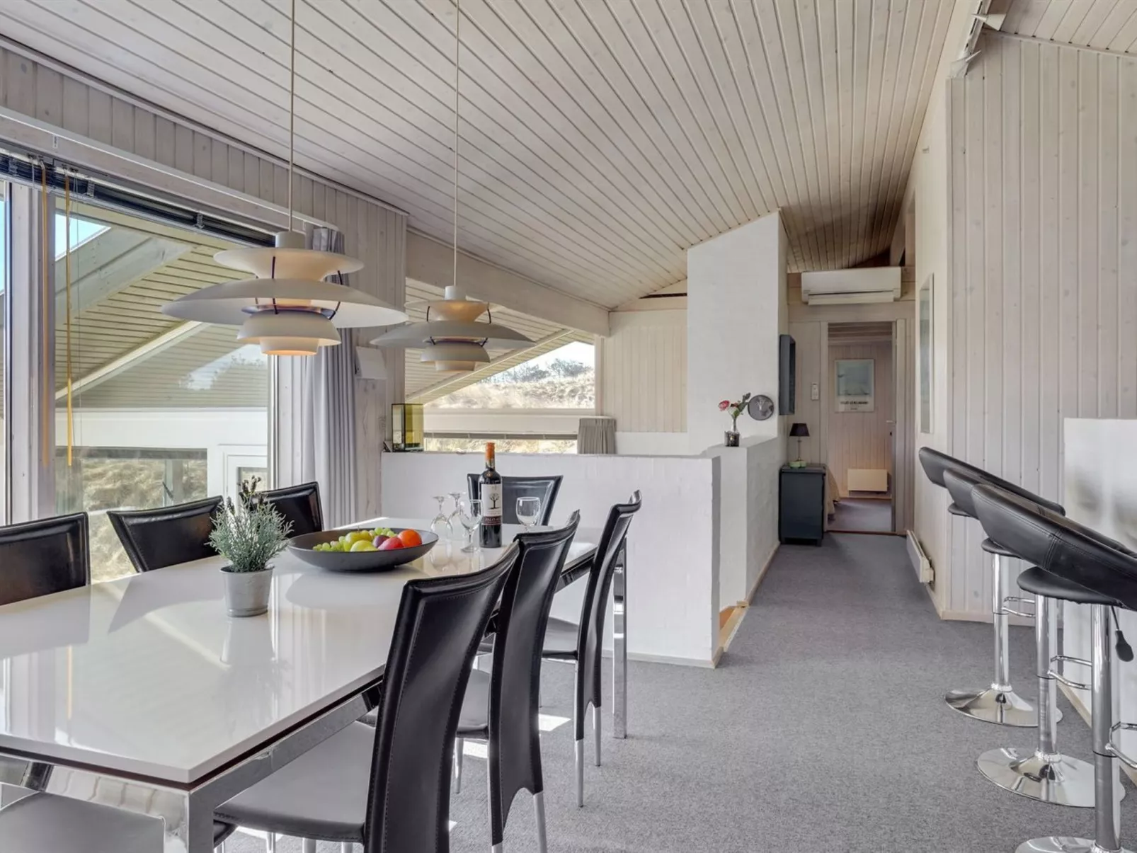 "Fanney" - 100m from the sea-Inside