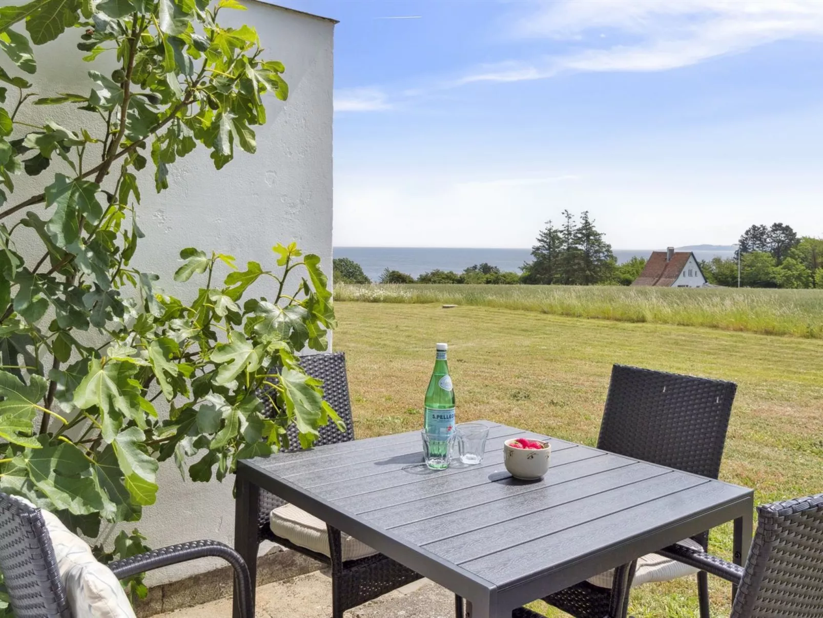 "Gunhilde" - 400m from the sea - Outside