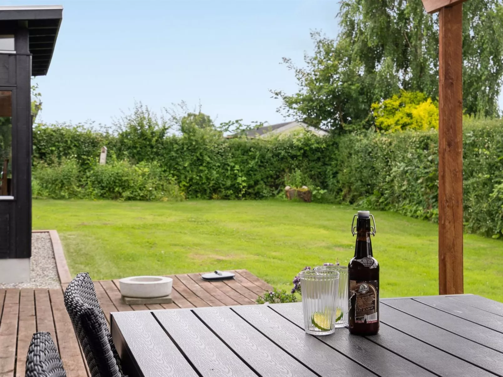 "Roar" - 500m from the sea-Draußen