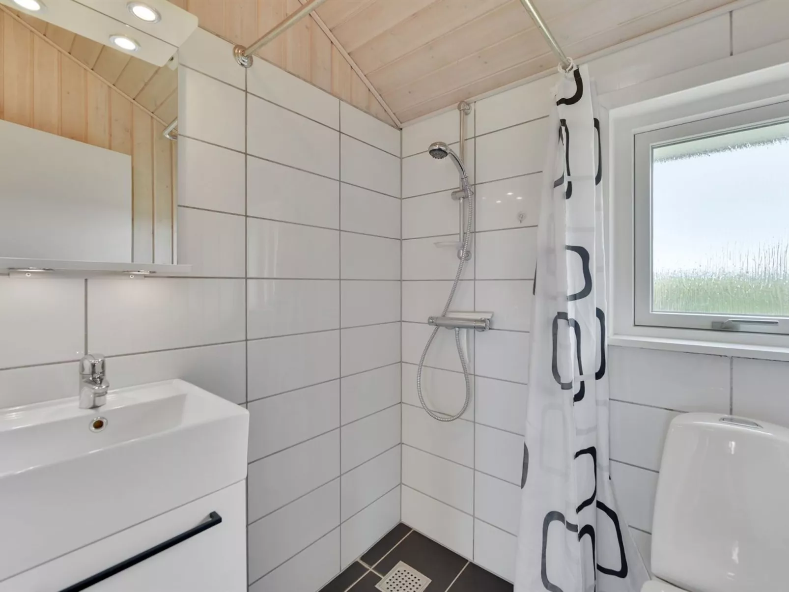 "Harth" - 700m to the fjord-Dedans