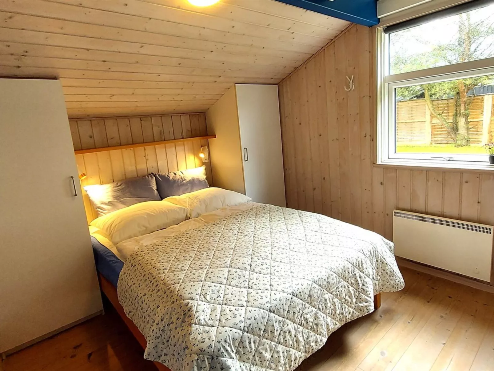 "Thorin" - 100m from the sea-Drinnen