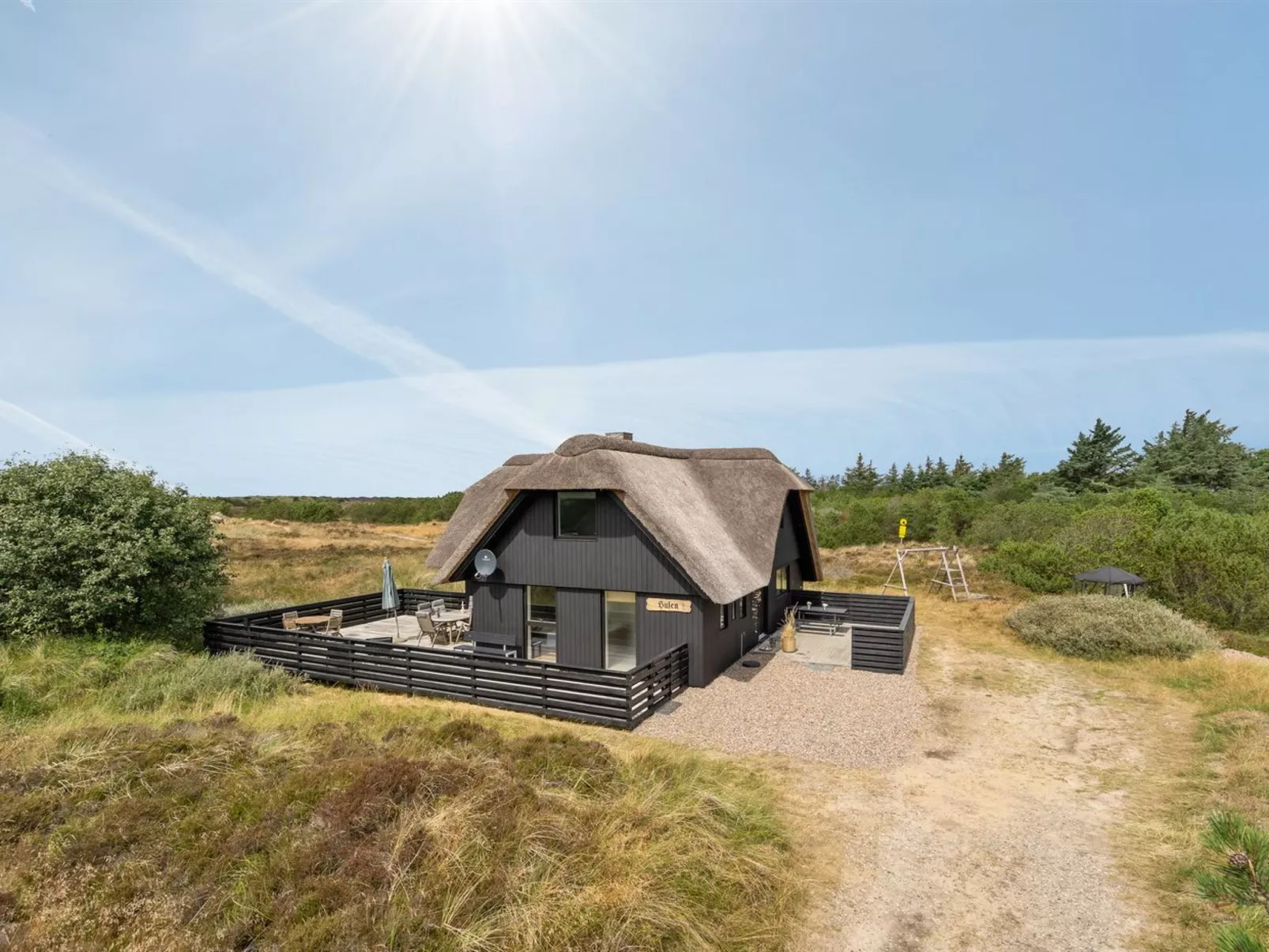 "Reiko" - 1.5km from the sea-Outside