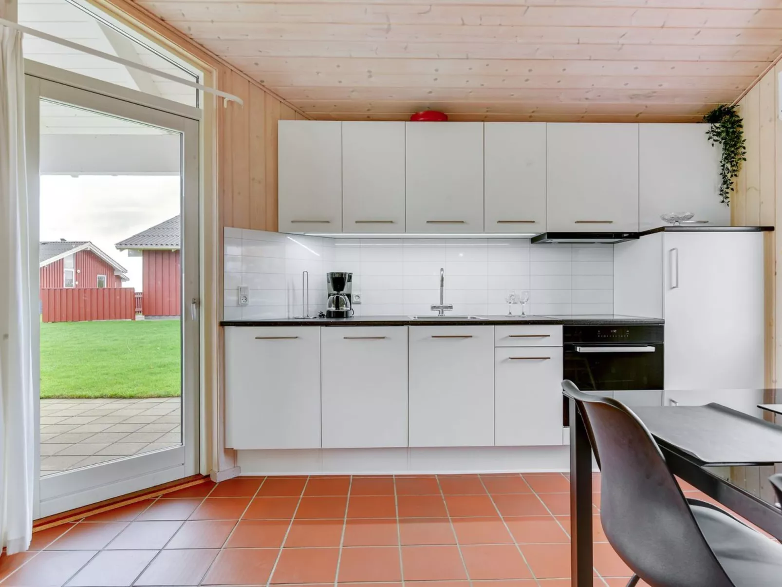 "Helga" - 100m from the sea-Drinnen