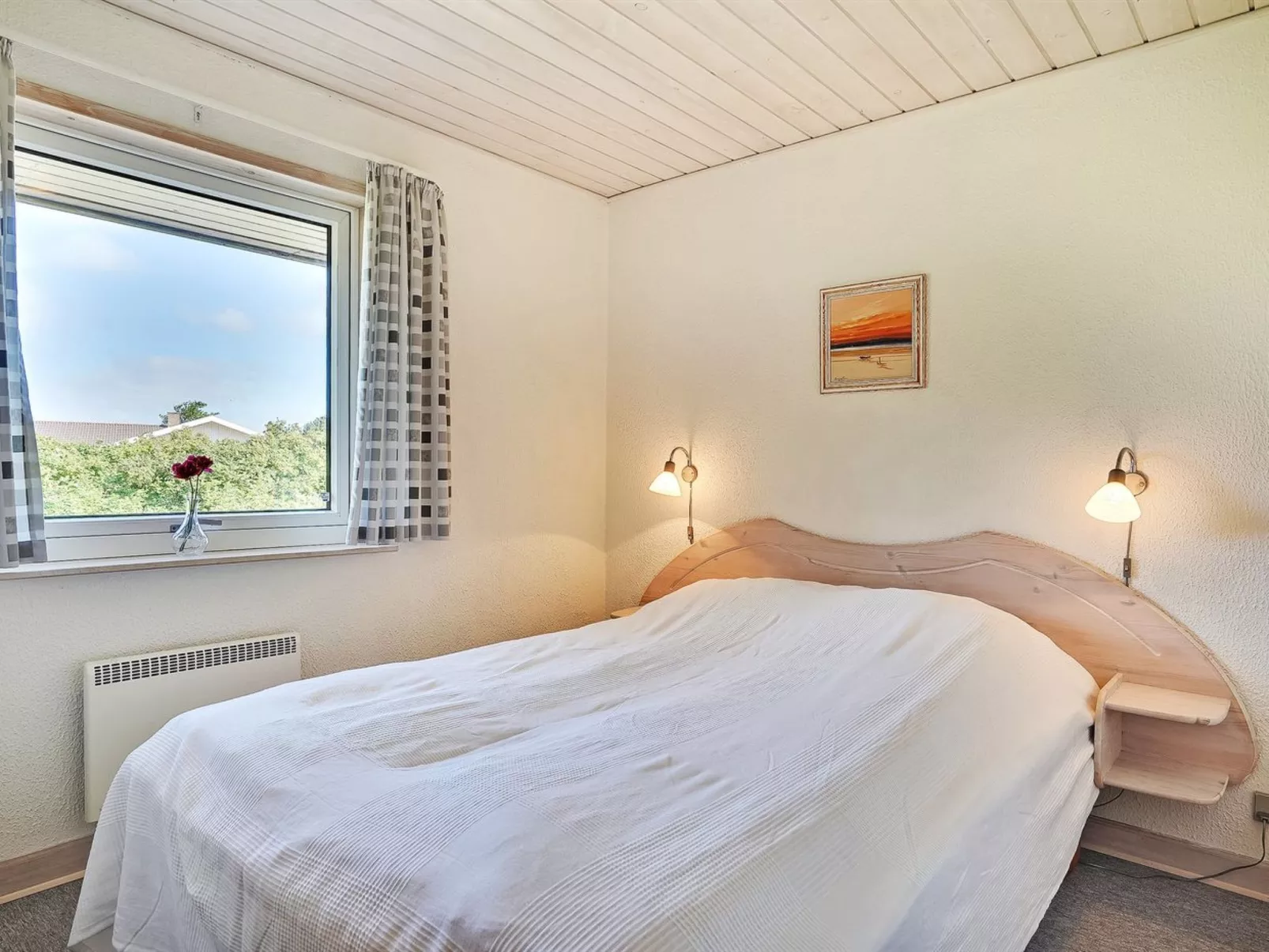 "Aurelia" - 500m to the fjord-Drinnen