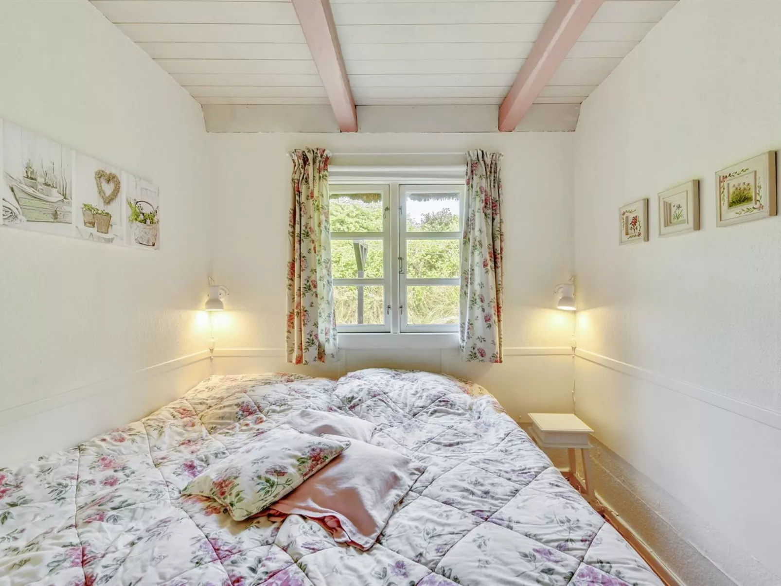 "Annika" -  from the sea-Inside