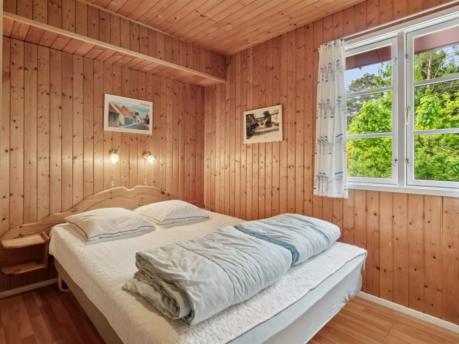 "Gunder" - 125m from the sea-Drinnen