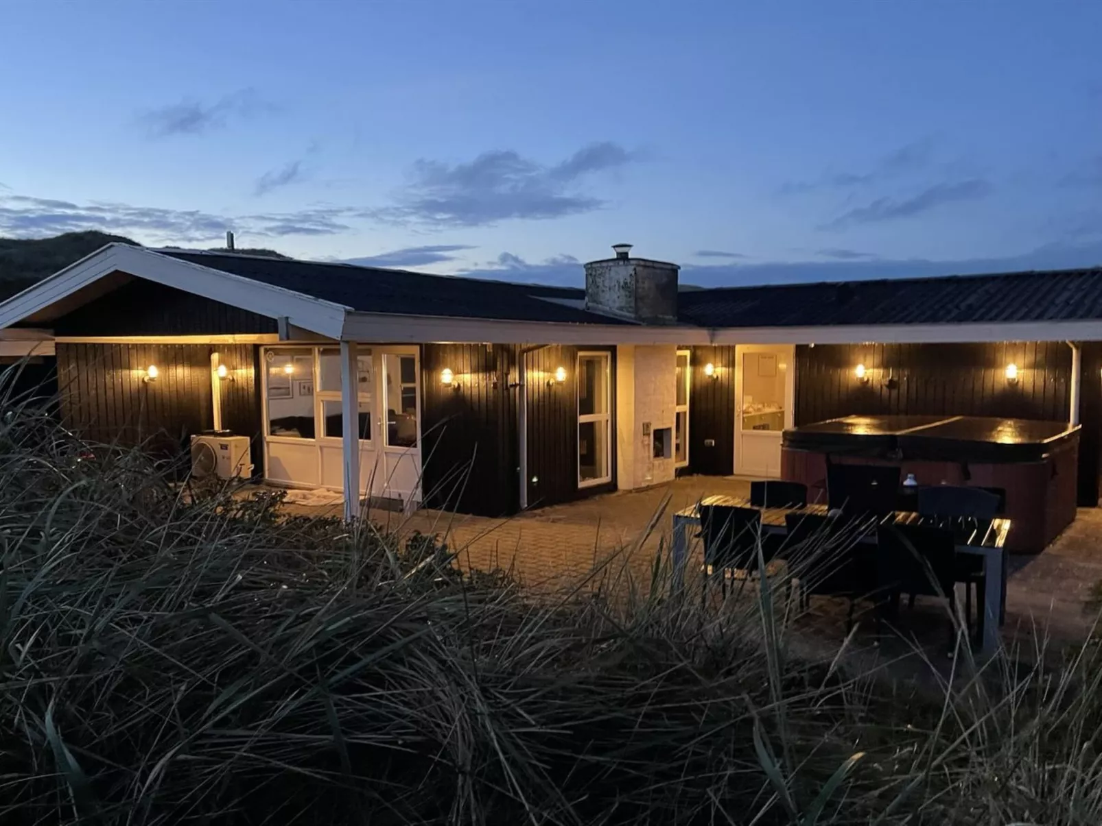 "Assa" -  from the sea-Outside