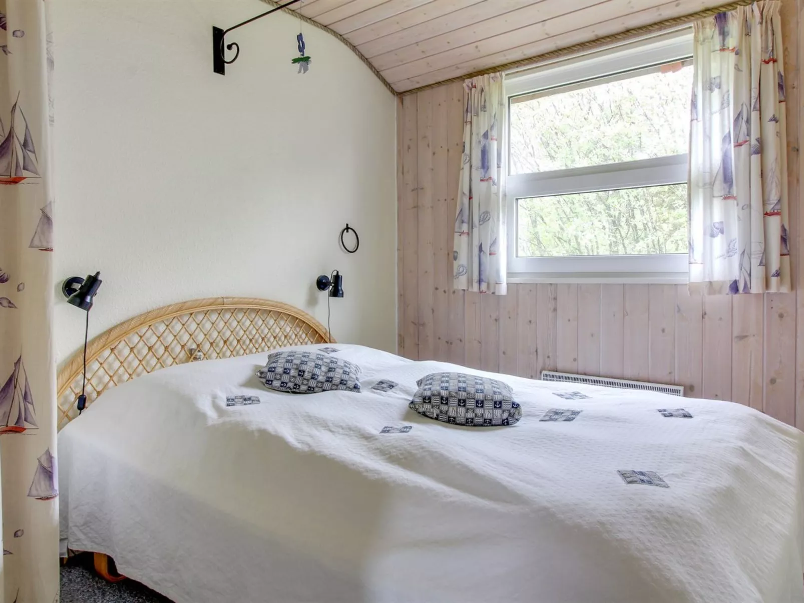 "Gudni" - 250m from the sea-Drinnen