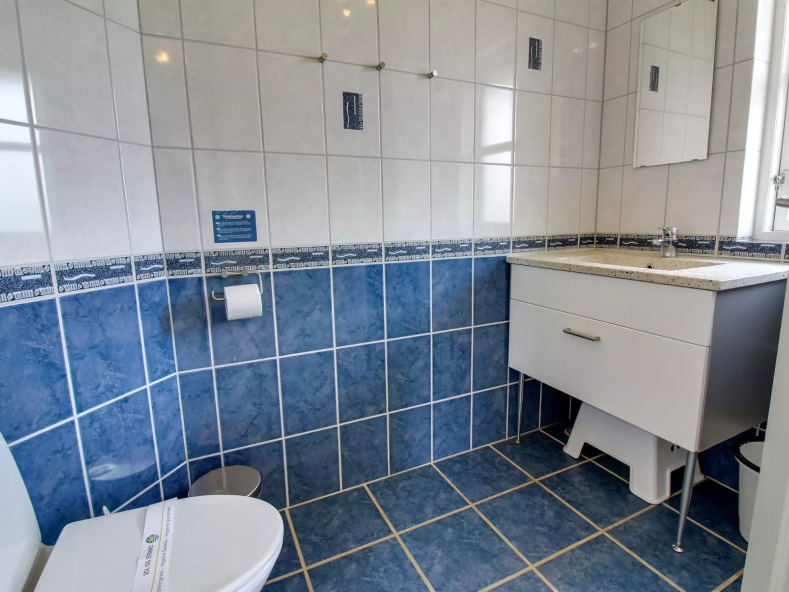 "Arnger" - 300m to the fjord-Inside