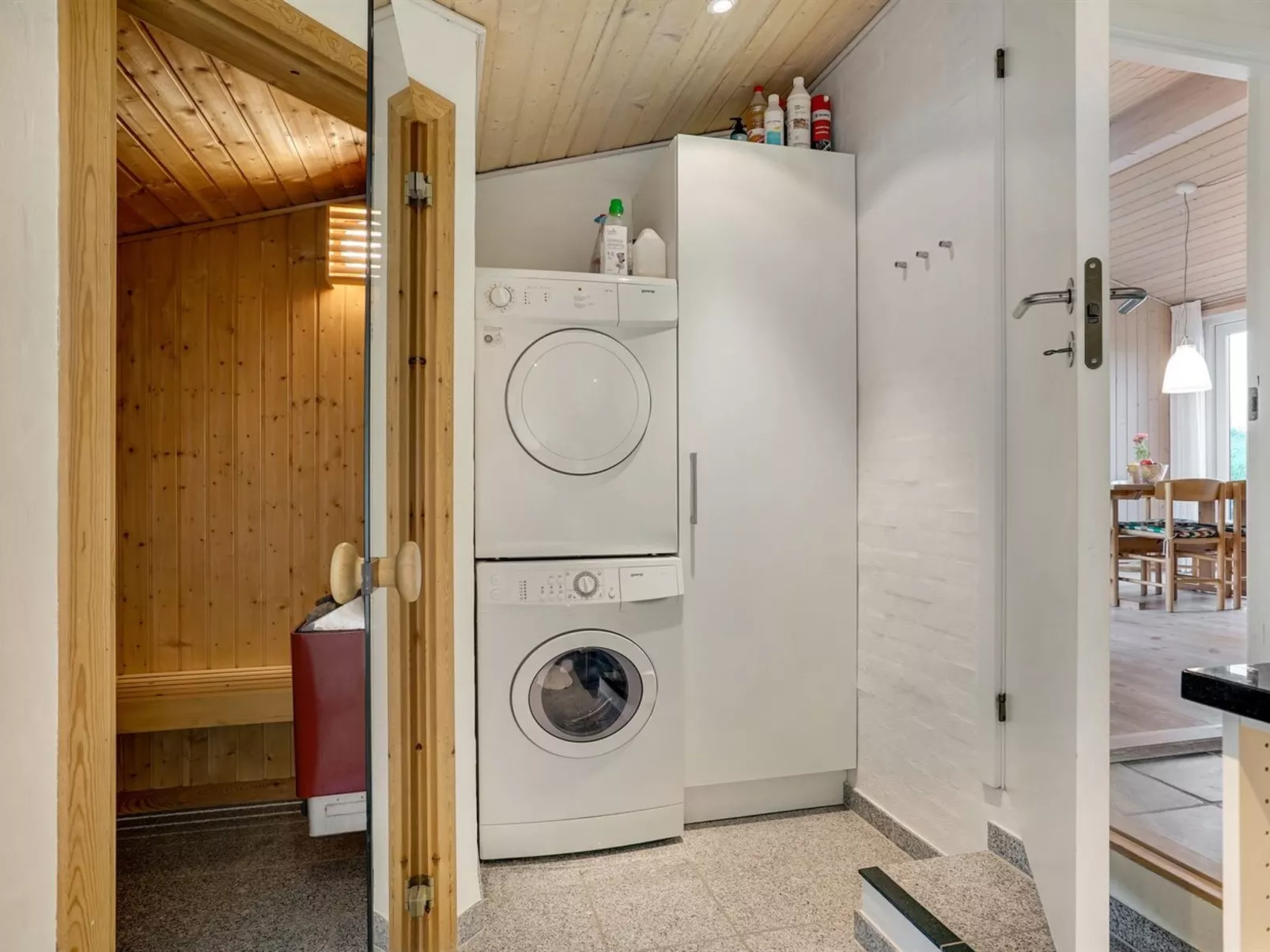 "Josten" - 500m from the sea-Inside