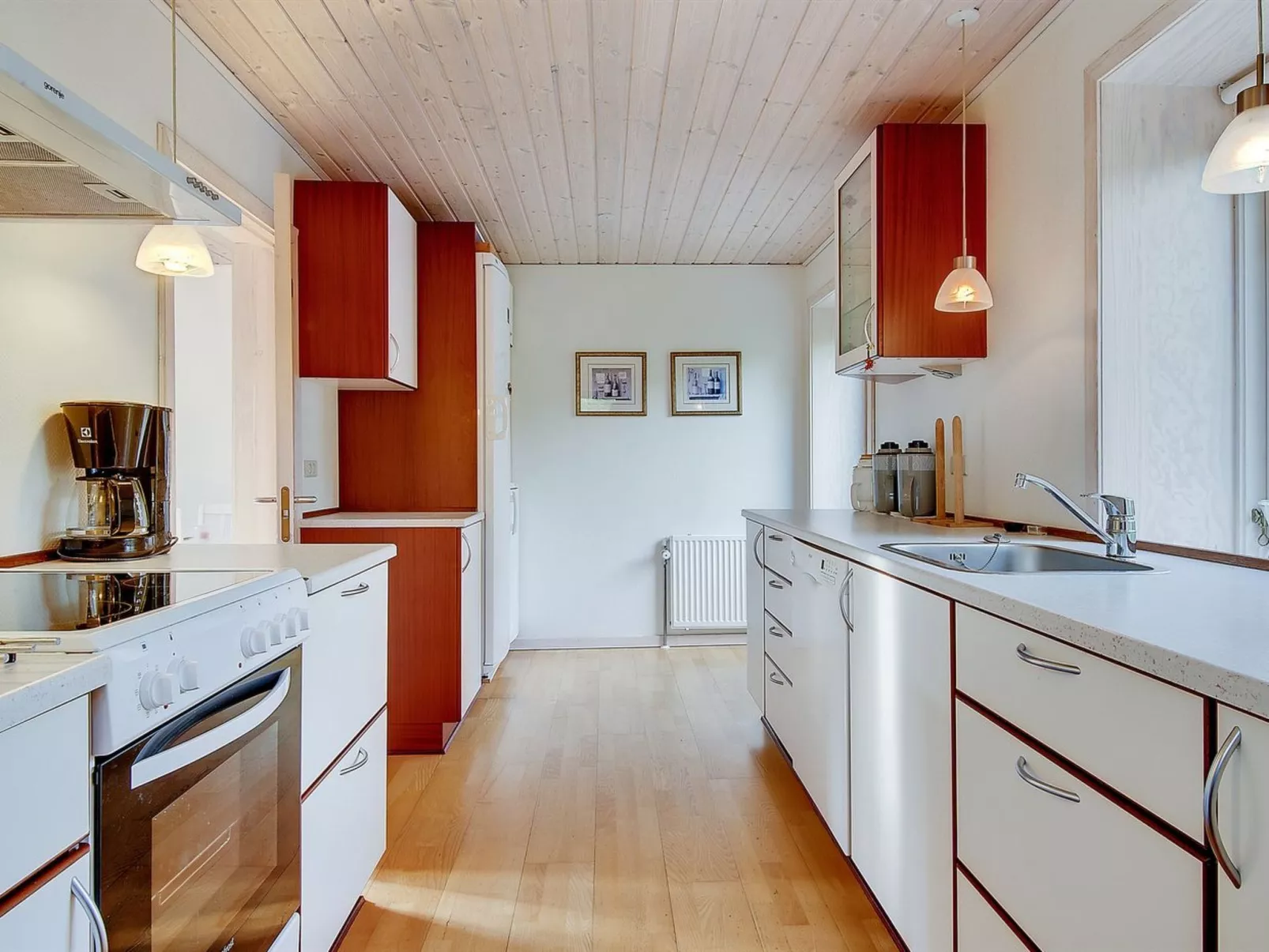 "Etta" - 957m from the sea-Inside