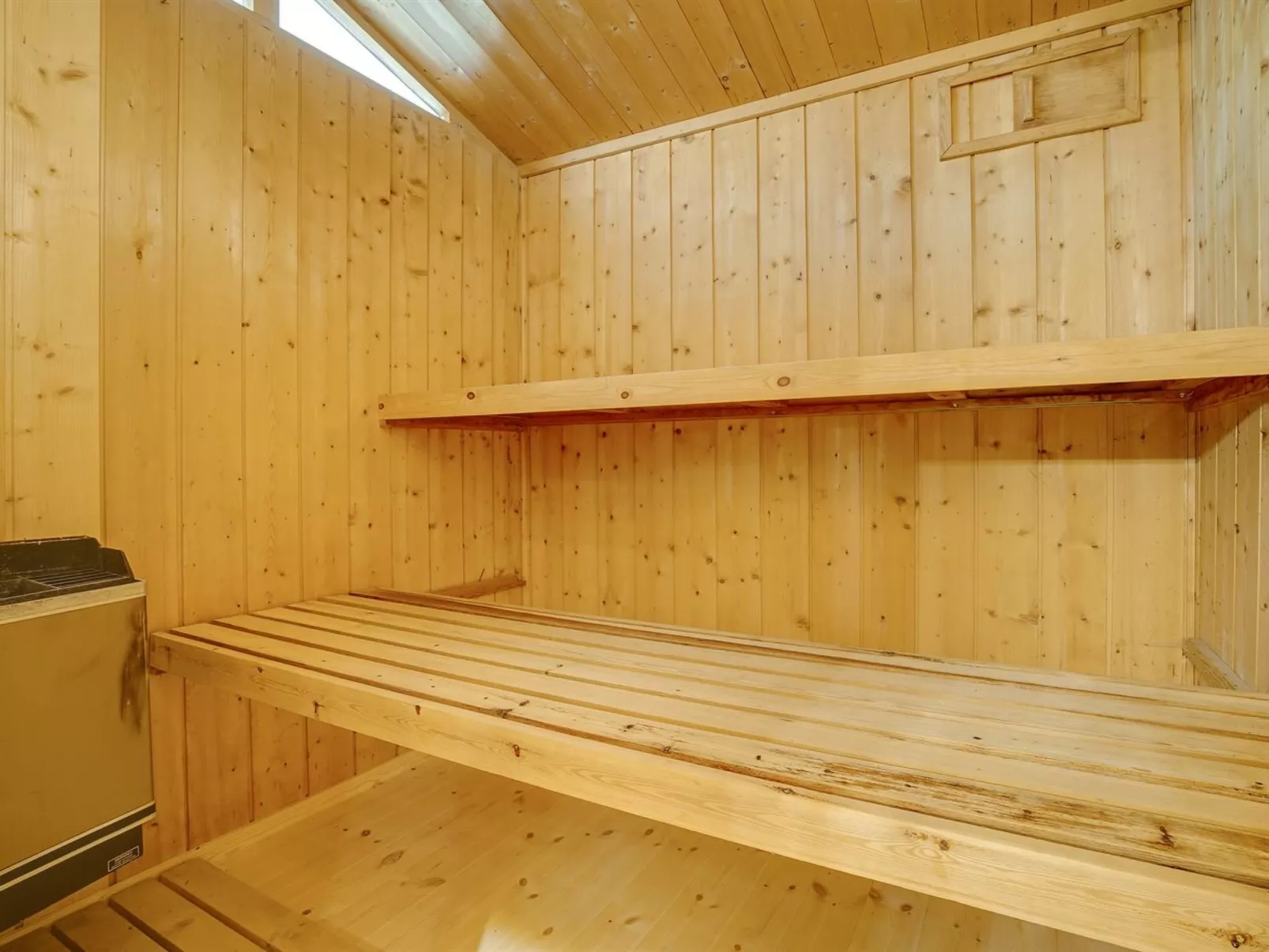 "Myrra" - 10m from the sea-Inside