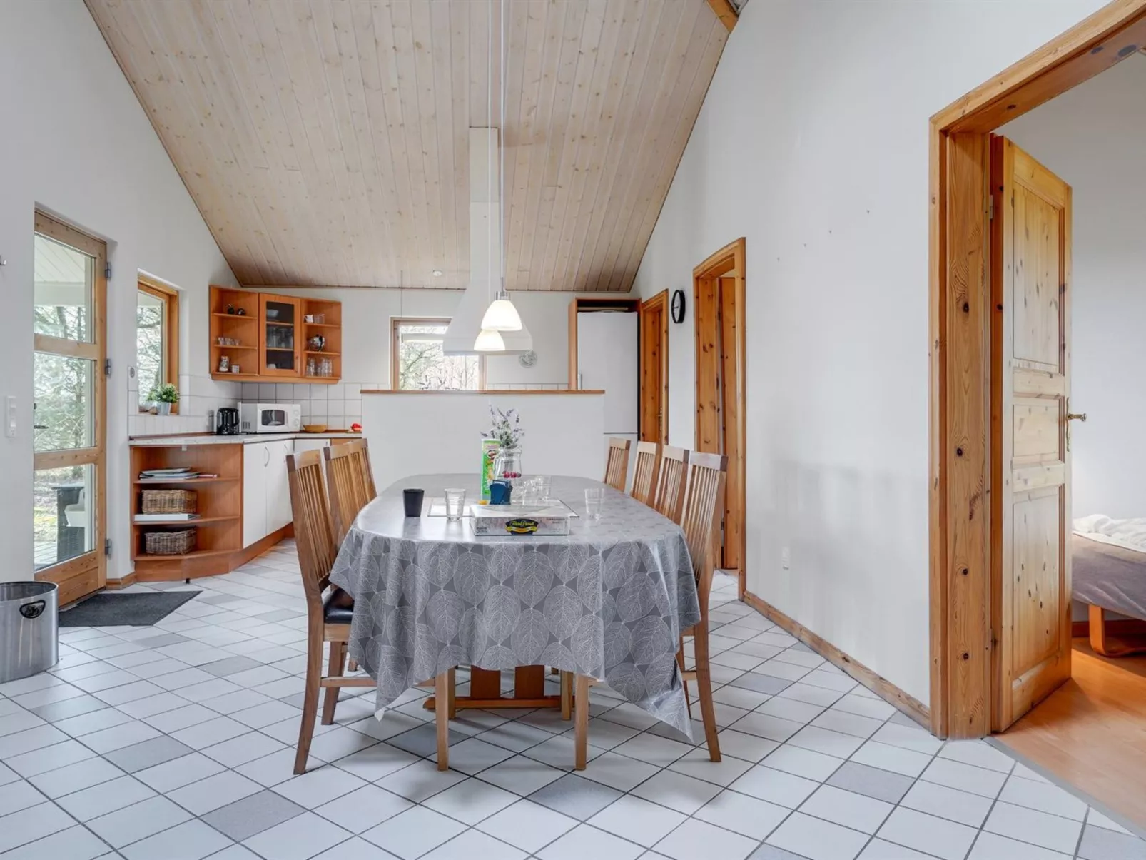 "Absalon" - 29km from the sea-Drinnen