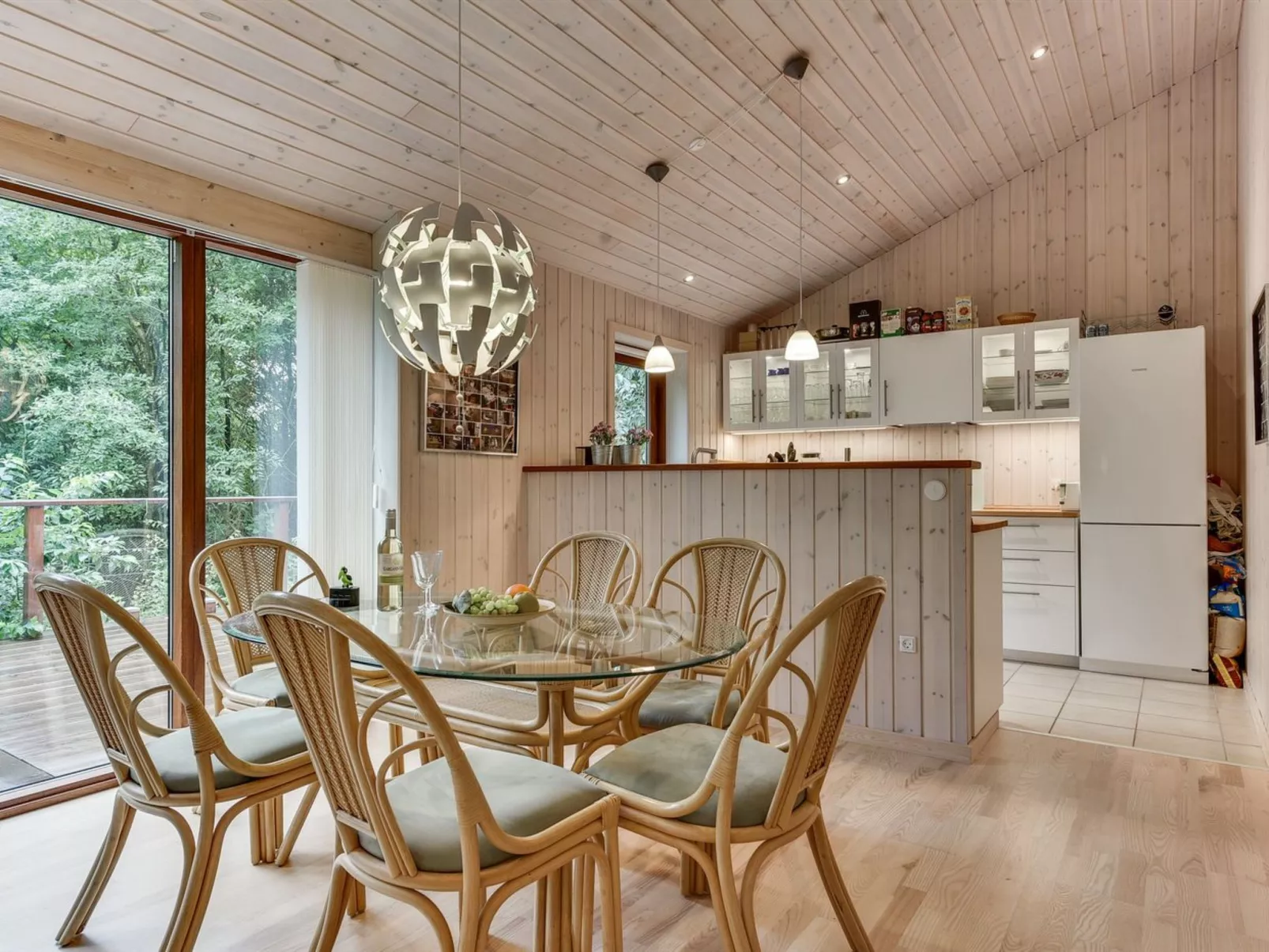 "Nelie" - 40km from the sea-Inside