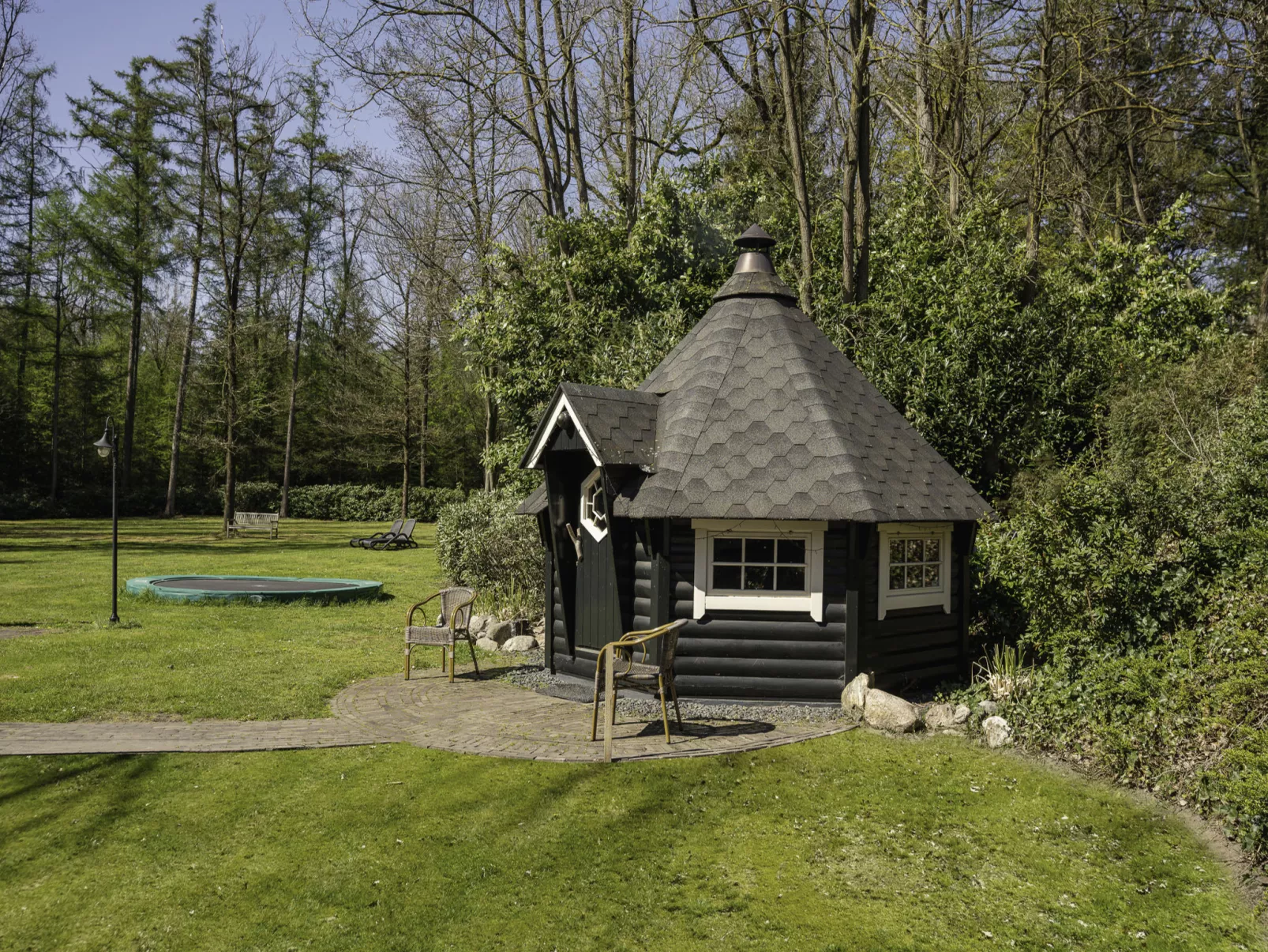 Het Landhuis-Outside
