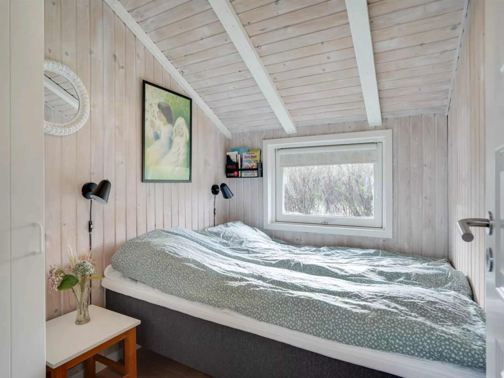 "Gunde" - 300m to the fjord-Inside