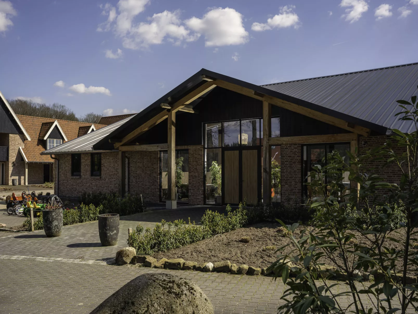 Het Landhuis-Outside