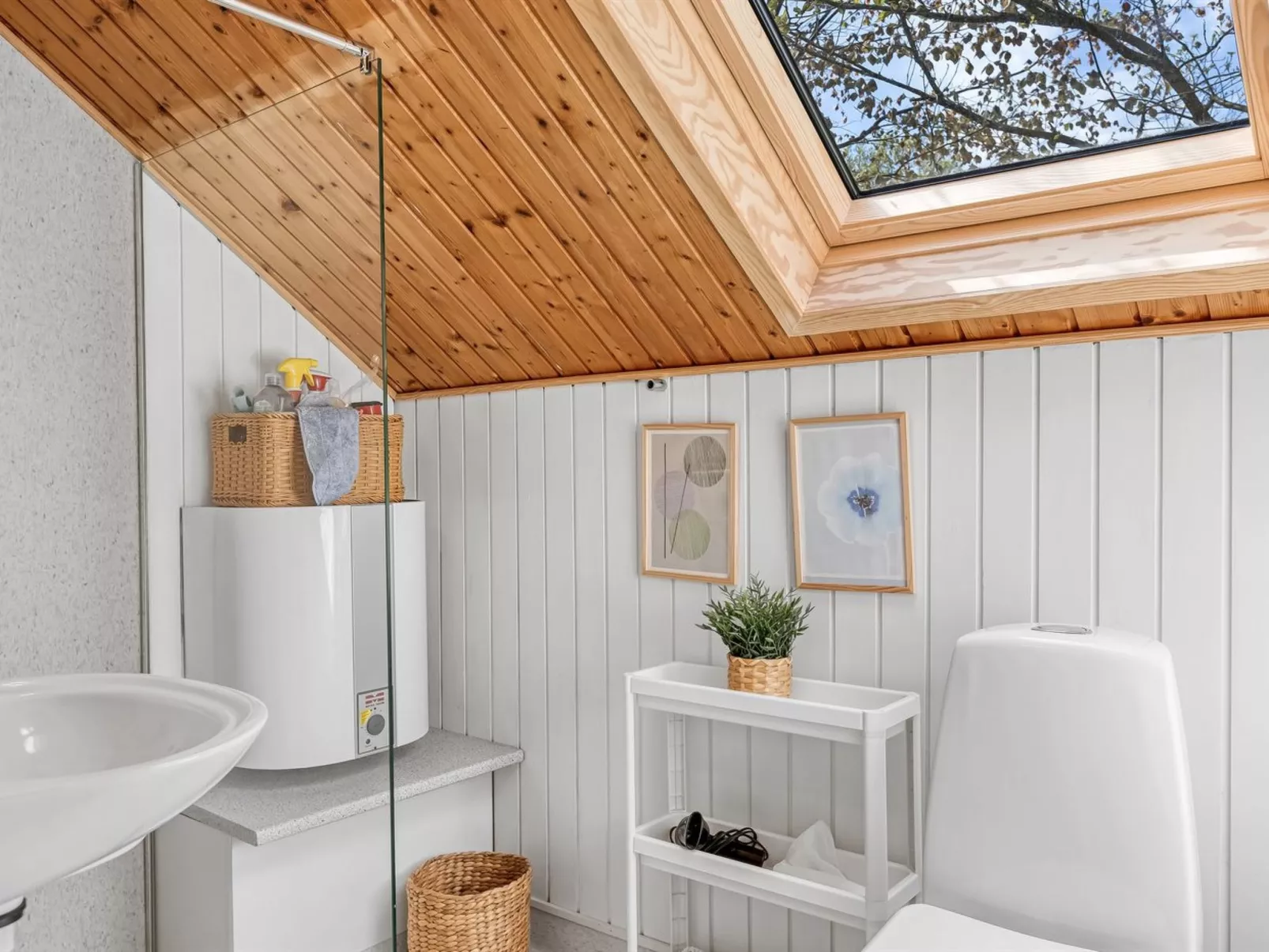 "Hilla" - 31km from the sea-Drinnen