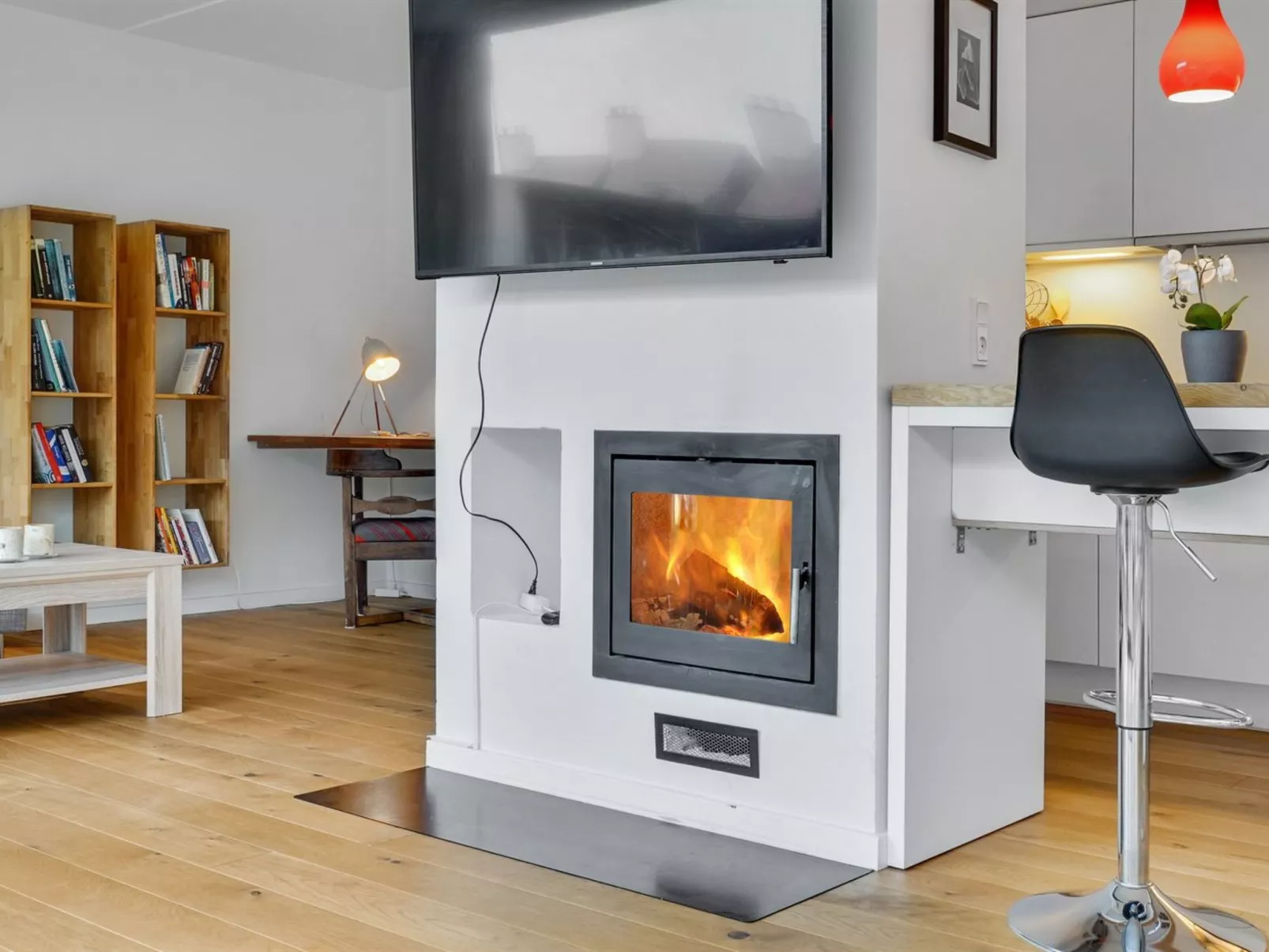 "Heigo" - 25m from the sea-Drinnen