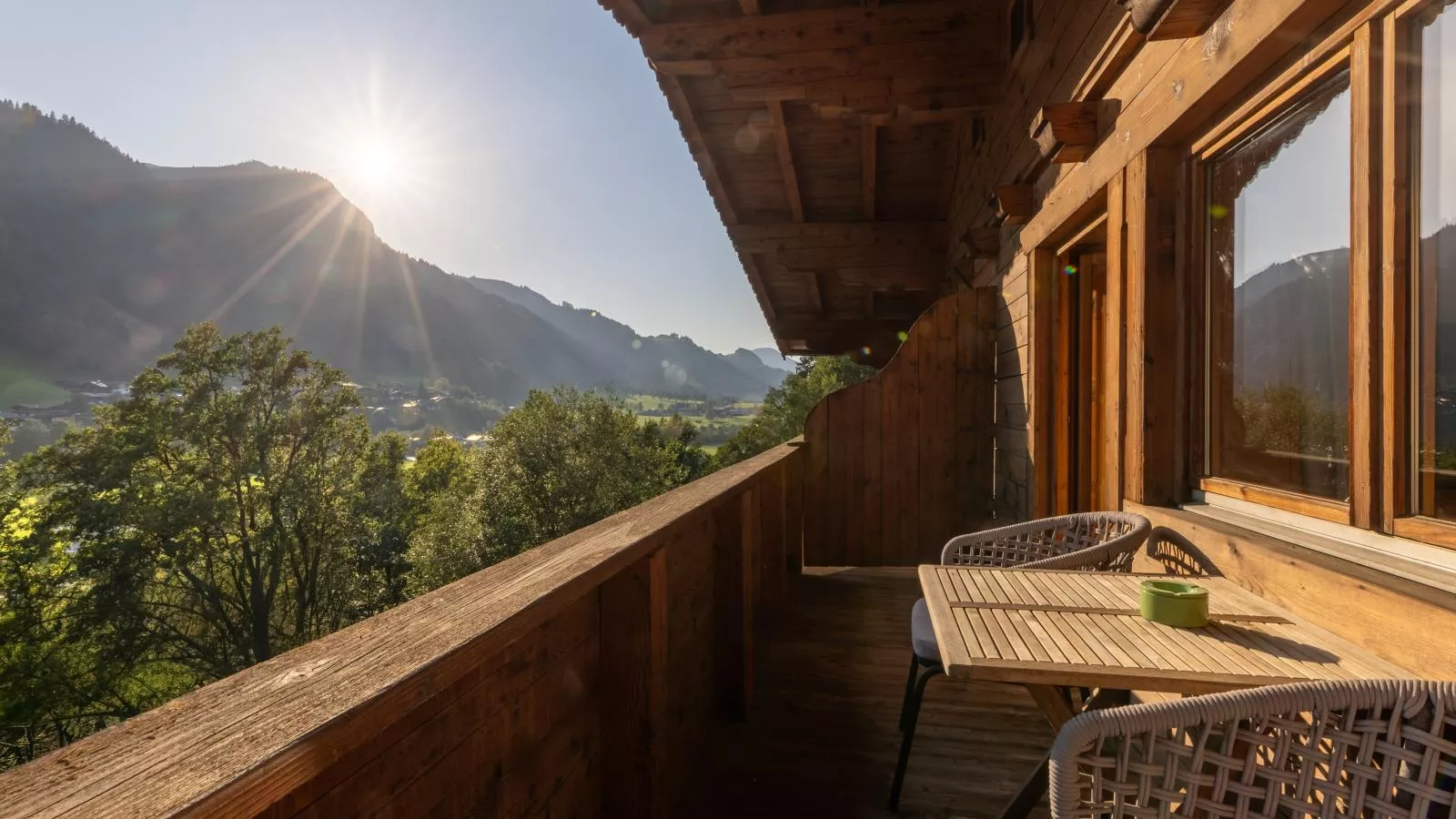 City Hide-Away Paß Thurn Top 3-Terrasse/Balkon