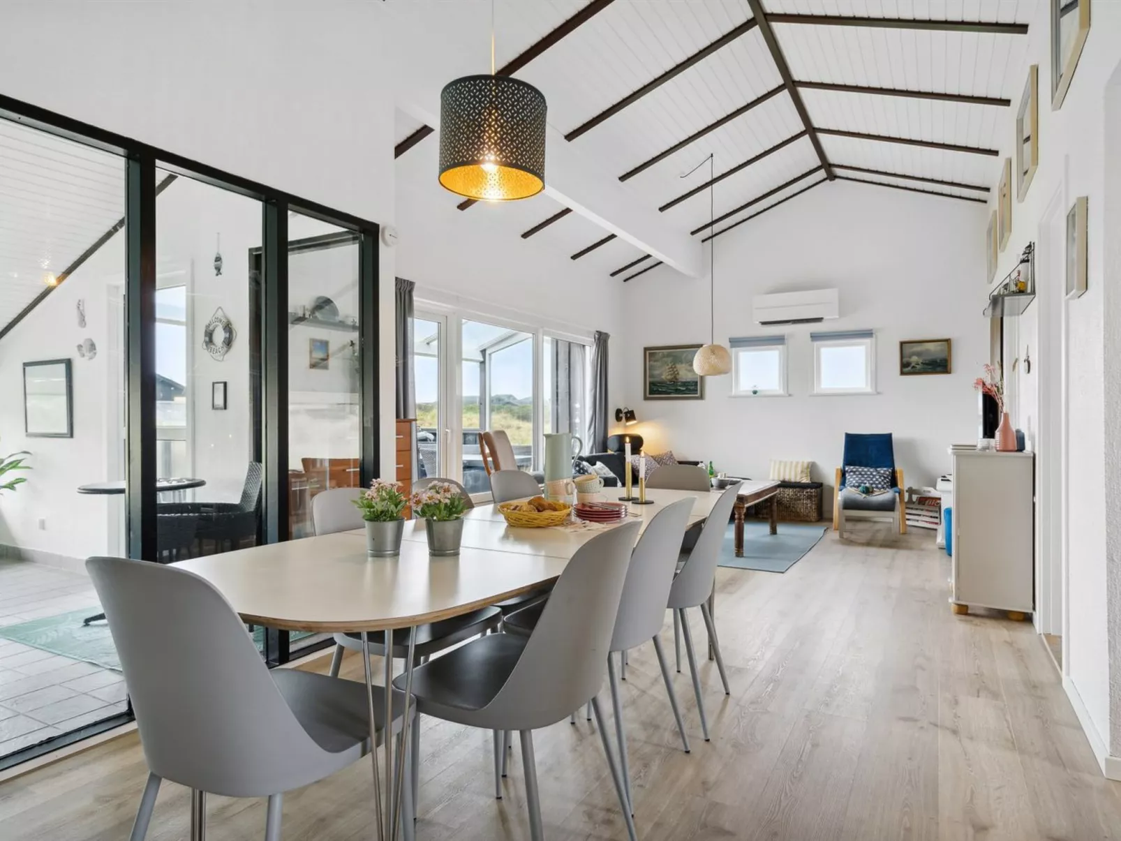 "Boris" - 250m from the sea-Inside