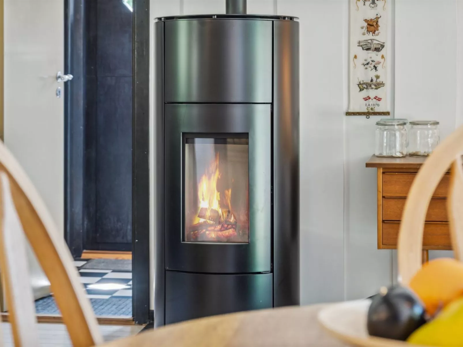 "Jahn" - 1.8km from the sea-Dedans