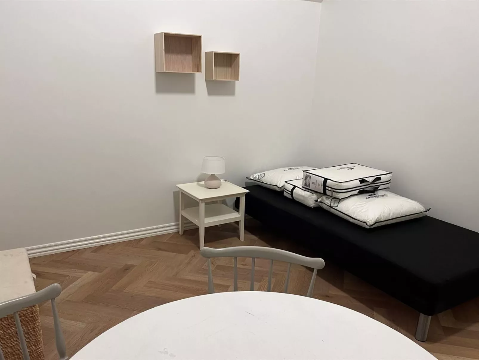 "Skrollan" - 100m from the sea-Inside