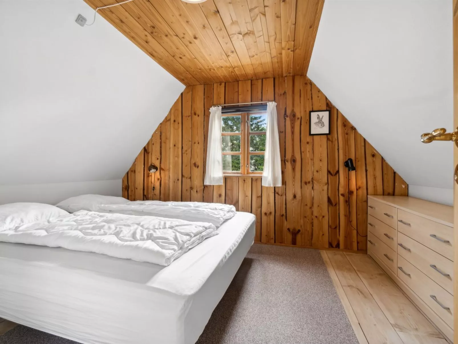 "Thana" - 8km from the sea-Dedans