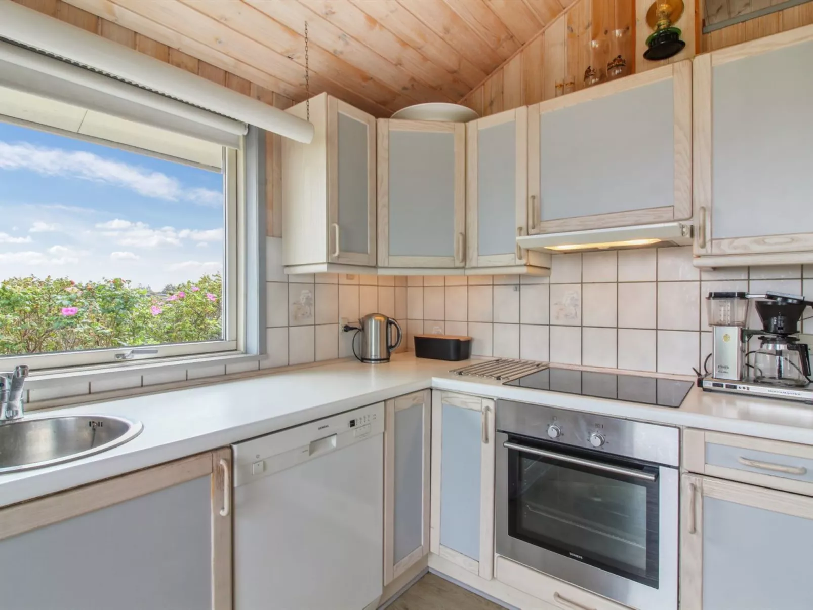 "Dorit" - 100m from the sea-Inside