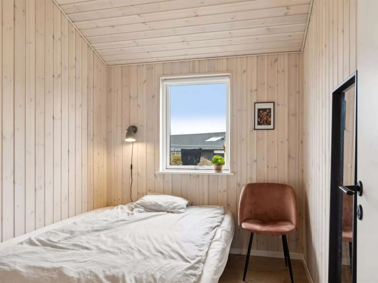 "Ferdine" - 1.5km from the sea-Inside