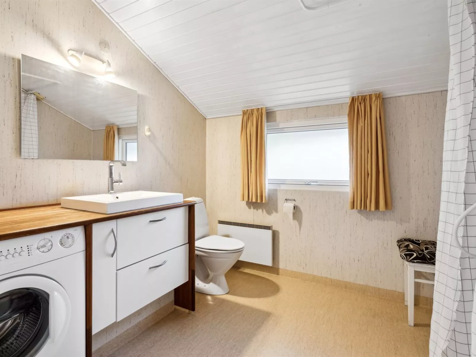 "Alrun" - 150m from the sea-Inside