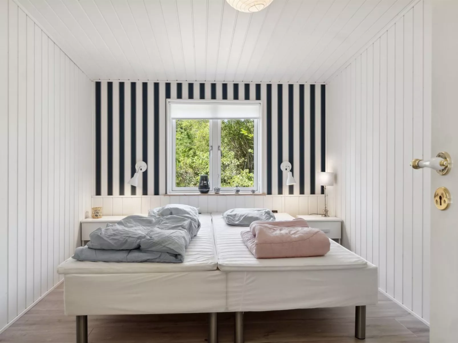 "Thorlak" - 860m from the sea-Inside