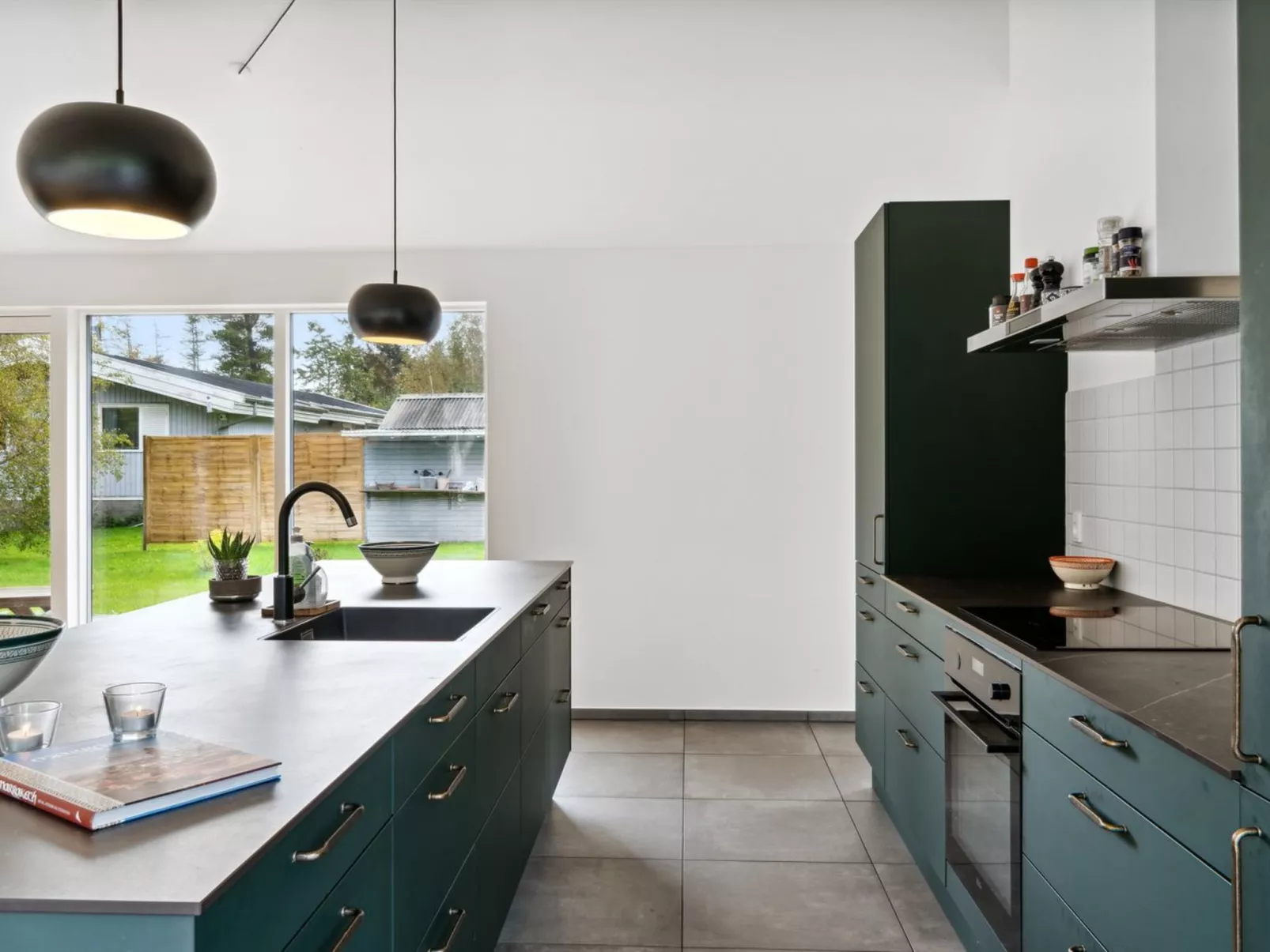 "Tessa" - 1.6km from the sea-Inside