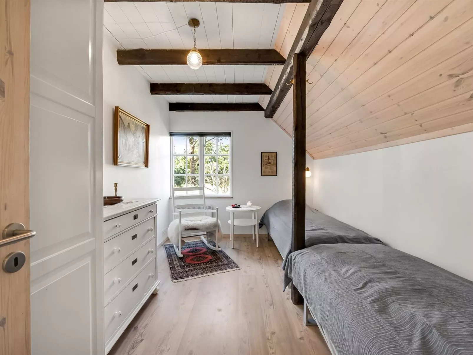 "Enya" - 1.2km from the sea-Dedans